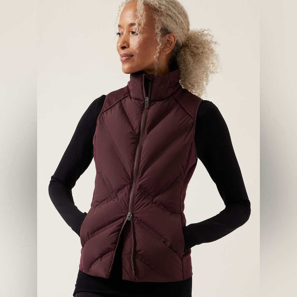 Athleta Inlet Goose Down Puffer Vest Black Medium Lightweight Zip